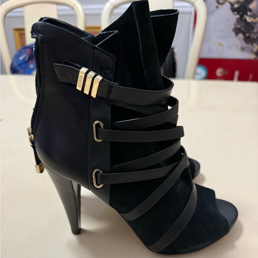 BRAND NEW Guess Black Strappy Open Toe Boots. Size 8.5 - Heel Height: 4inches.